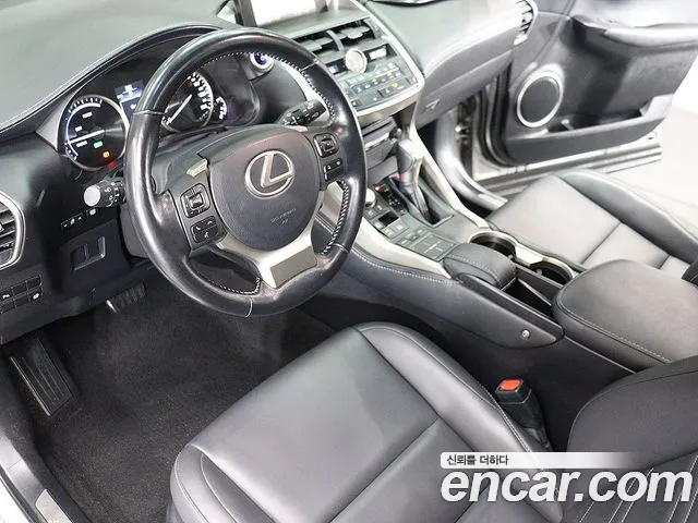 Lexus NX 2017 thumb 5