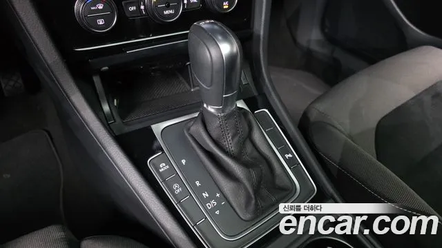 Volkswagen Golf 2015 thumb 6