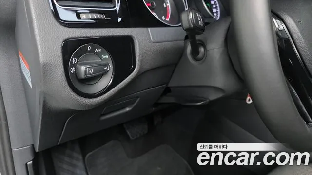 Volkswagen Golf 2015 thumb 5