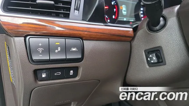 Kia K7 2016 thumb 11