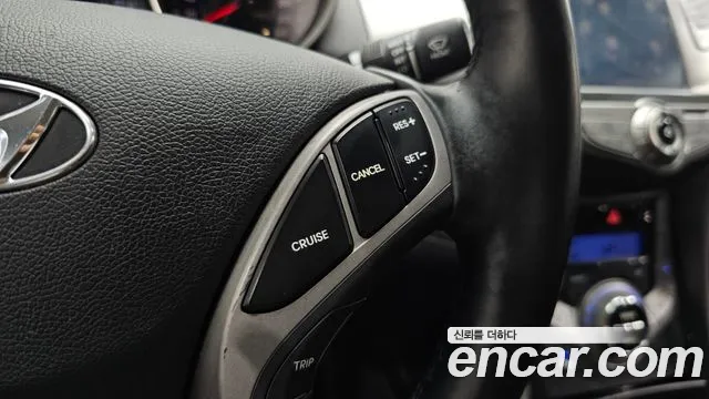 Hyundai Avante 2013 thumb 8