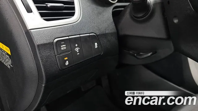Hyundai Avante 2013 thumb 3