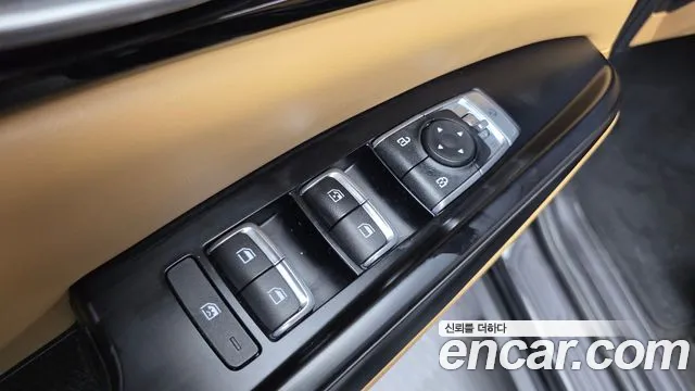 Kia Carnival 2023 thumb 12