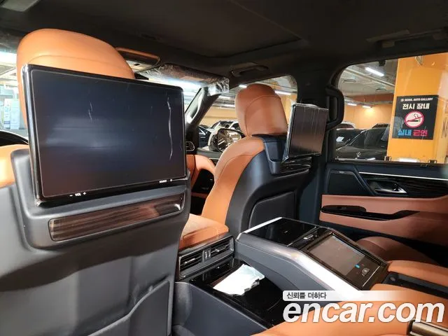 Lexus LX 2025 thumb 12