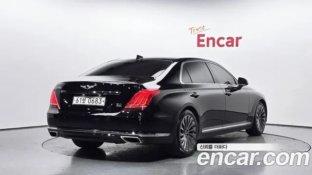 Genesis G90 2016 thumb 7