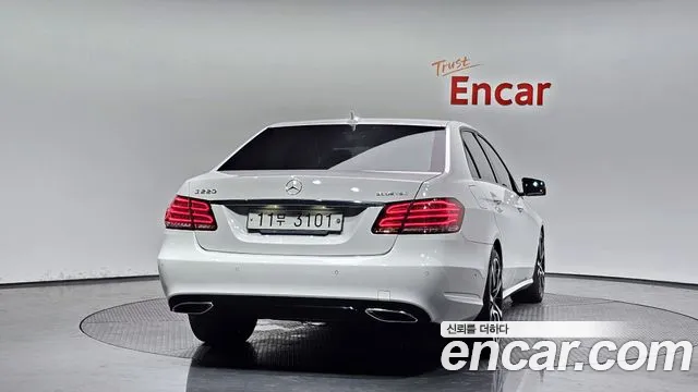 Mercedes-Benz E-Class 2015 thumb 5