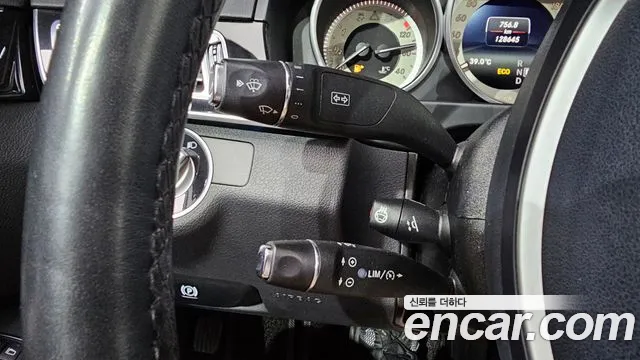 Mercedes-Benz E-Class 2015 thumb 3