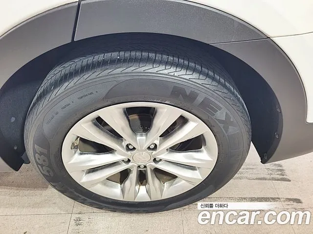 Hyundai Santafe 2018 thumb 5
