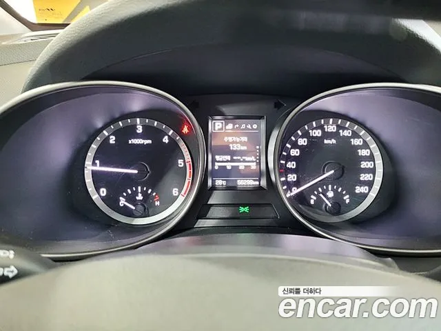 Hyundai Santafe 2018 thumb 8