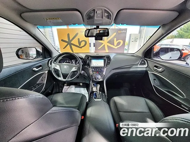 Hyundai Santafe 2018 thumb 10
