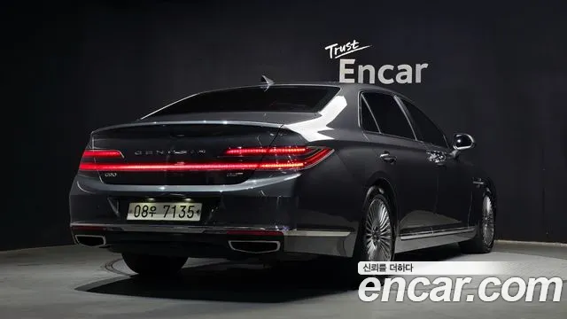 Genesis G90 2019 thumb 8