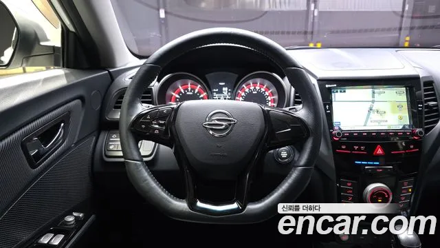 KGM Tivoli 2016 thumb 4