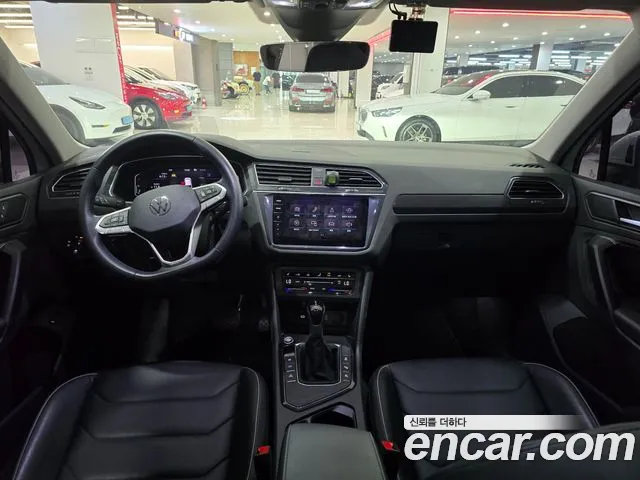 Volkswagen Tiguan 2022 thumb 2