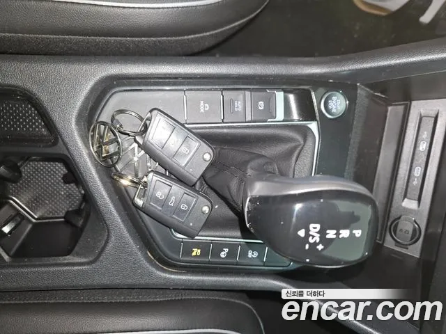 Volkswagen Tiguan 2022 thumb 4