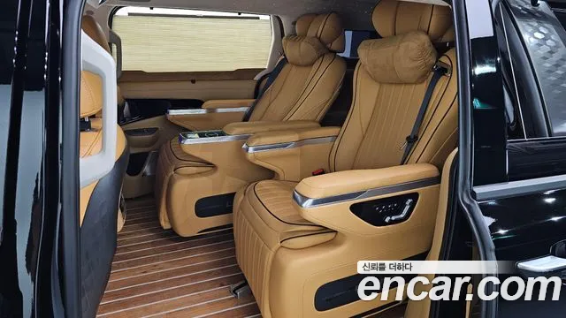 Kia Carnival 2024 thumb 7