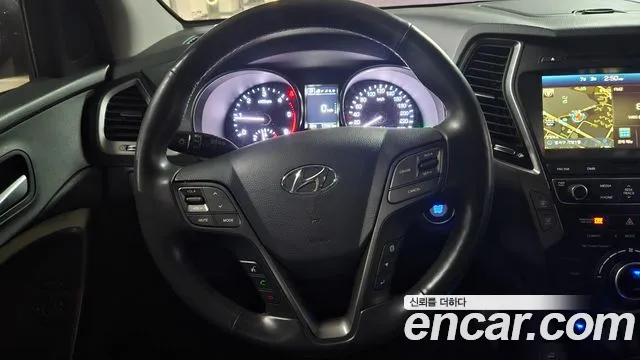 Hyundai Santafe 2016 thumb 4