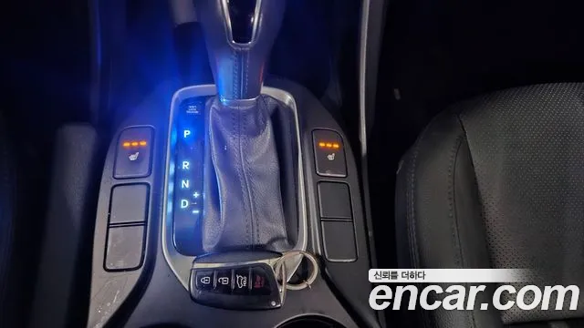 Hyundai Santafe 2016 thumb 11