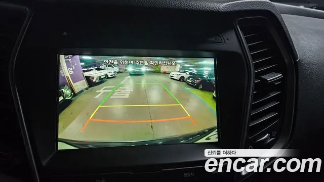 Hyundai Santafe 2016 thumb 10