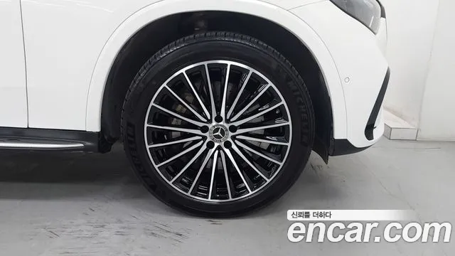 Mercedes-Benz GLC 2023 thumb 5