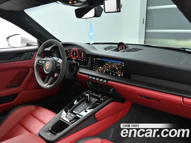 Porsche 911 2025 thumb 7