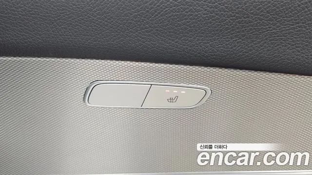 Mercedes-Benz E-Class 2019 thumb 2