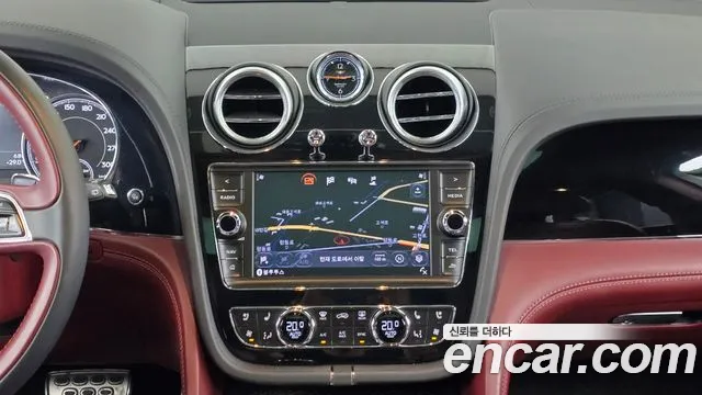 Bentley Bentayga 2020 thumb 4
