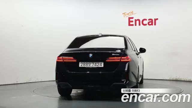 BMW 5 серии 2026 thumb 8