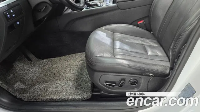 Hyundai Genesis 2016 thumb 7