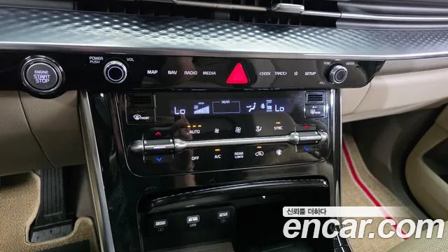 Kia Carnival 2021 thumb 3