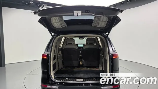 Kia Carnival 2021 thumb 10