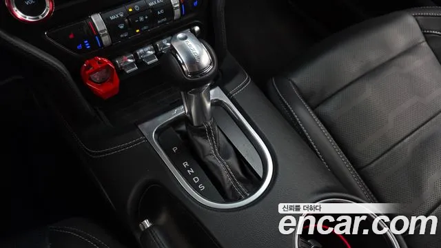 Ford Mustang 2022 thumb 11