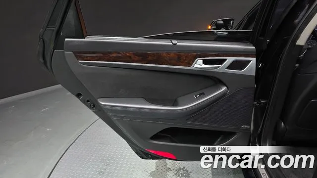 Hyundai Genesis 2014 thumb 3