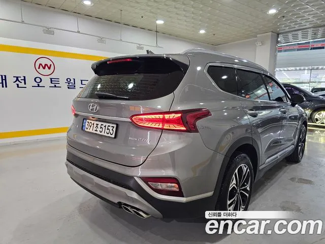 Hyundai Santa Fe 2018 thumb 7
