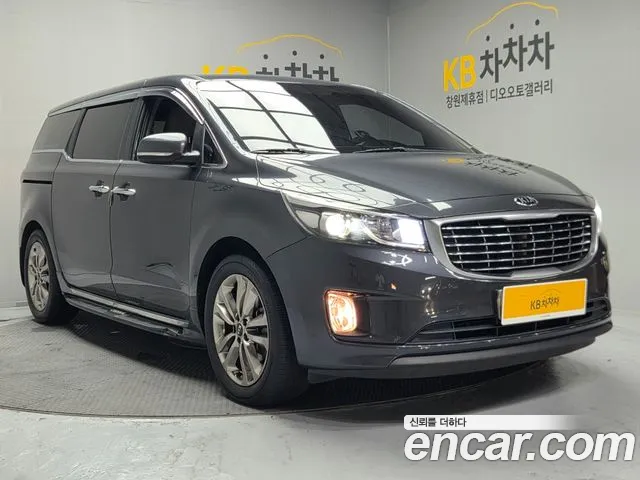 Kia Carnival 2014 thumb 3