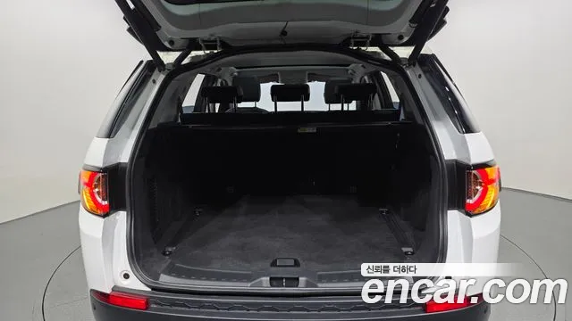 Land Rover Discovery Sport 2019 thumb 9