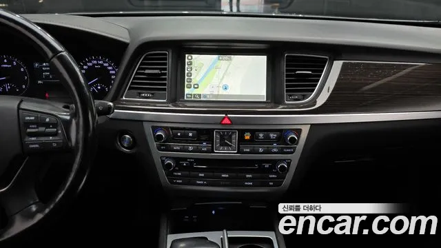 Genesis G80 2016 thumb 8