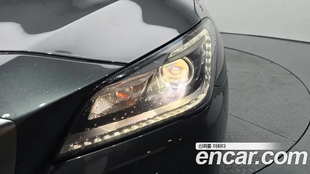 Genesis G80 2016 thumb 3