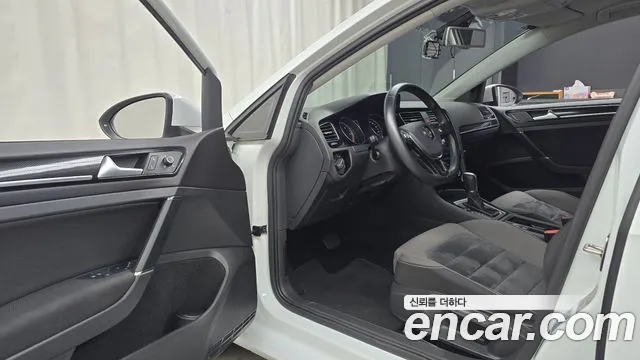 Volkswagen Golf 2014 thumb 9