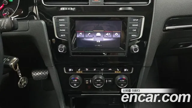 Volkswagen Golf 2014 thumb 4