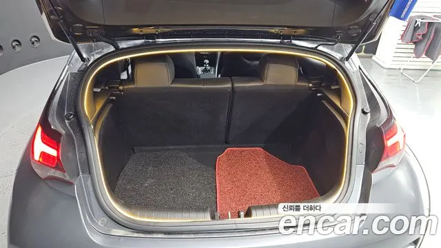 Hyundai Veloster 2018 thumb 5
