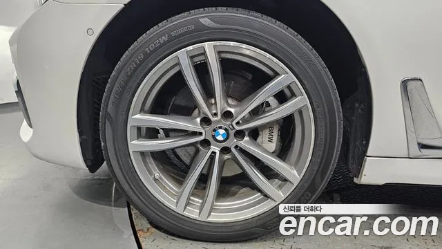 BMW 7 серии 2019 thumb 10