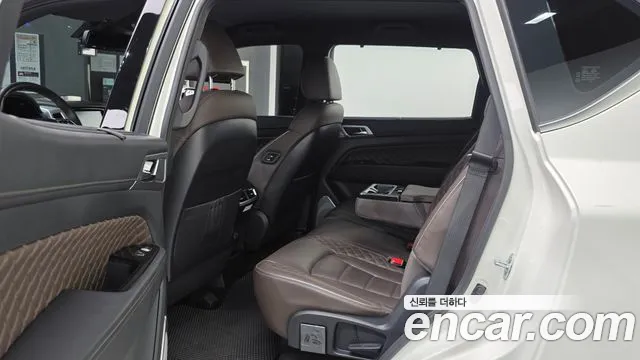 KGM Rexton 2022 thumb 2