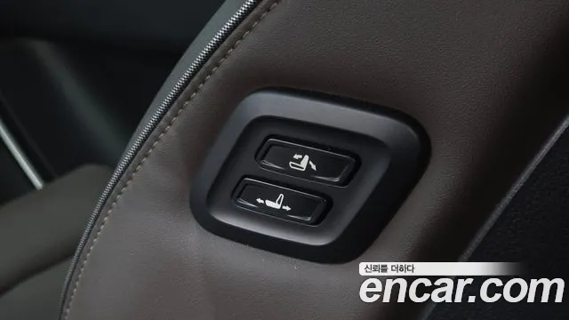 KGM Rexton 2022 thumb 9