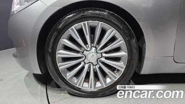 Kia K9 2015 thumb 5