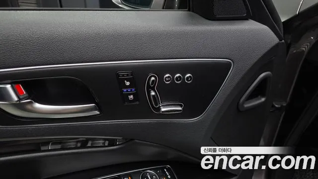 Kia K9 2015 thumb 10