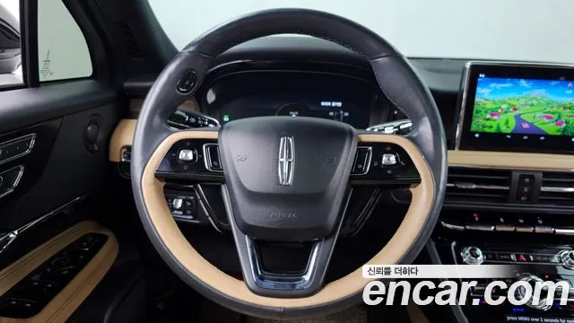 Lincoln Corsair 2021 thumb 9