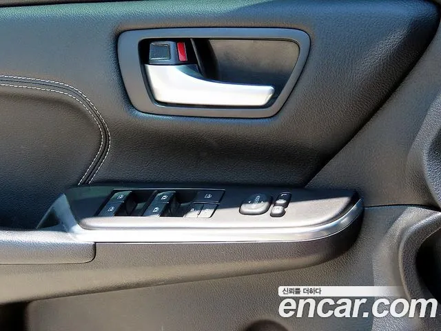 Toyota Camry 2016 thumb 6