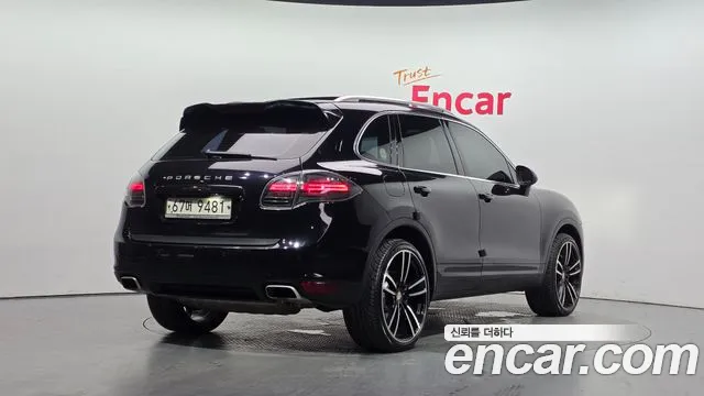Porsche Cayenne 2013 thumb 3