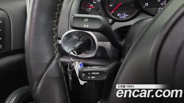 Porsche Cayenne 2013 thumb 9