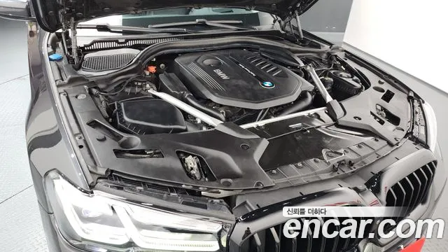 BMW 5 серии 2018 thumb 6